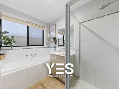 39 Bluehills Boulevard, Pakenham