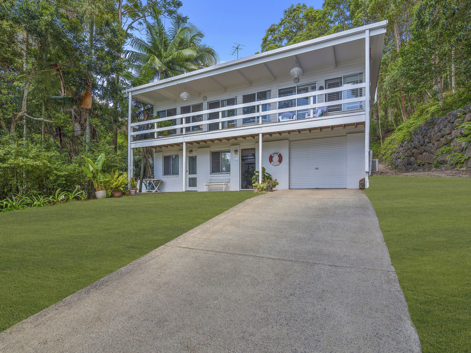 126 Broadwater Esplanade, Bilambil Heights