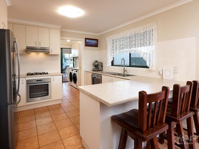 4 FIRESTONE WAY, Wodonga