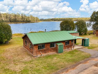 3340 Lake Leake Road, Lake Leake