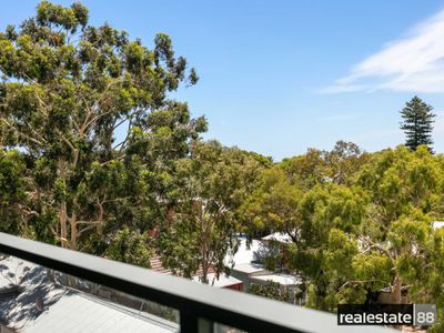 94 / 172 Railway Parade, West Leederville