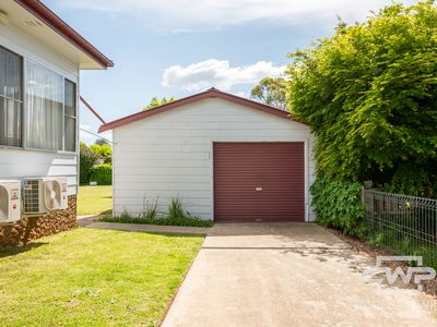 8 Mossman Street, Glen Innes