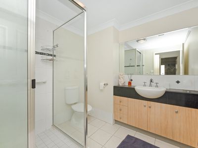 38 / 18-30 Sir Leslie Thiess Drive, Townsville City