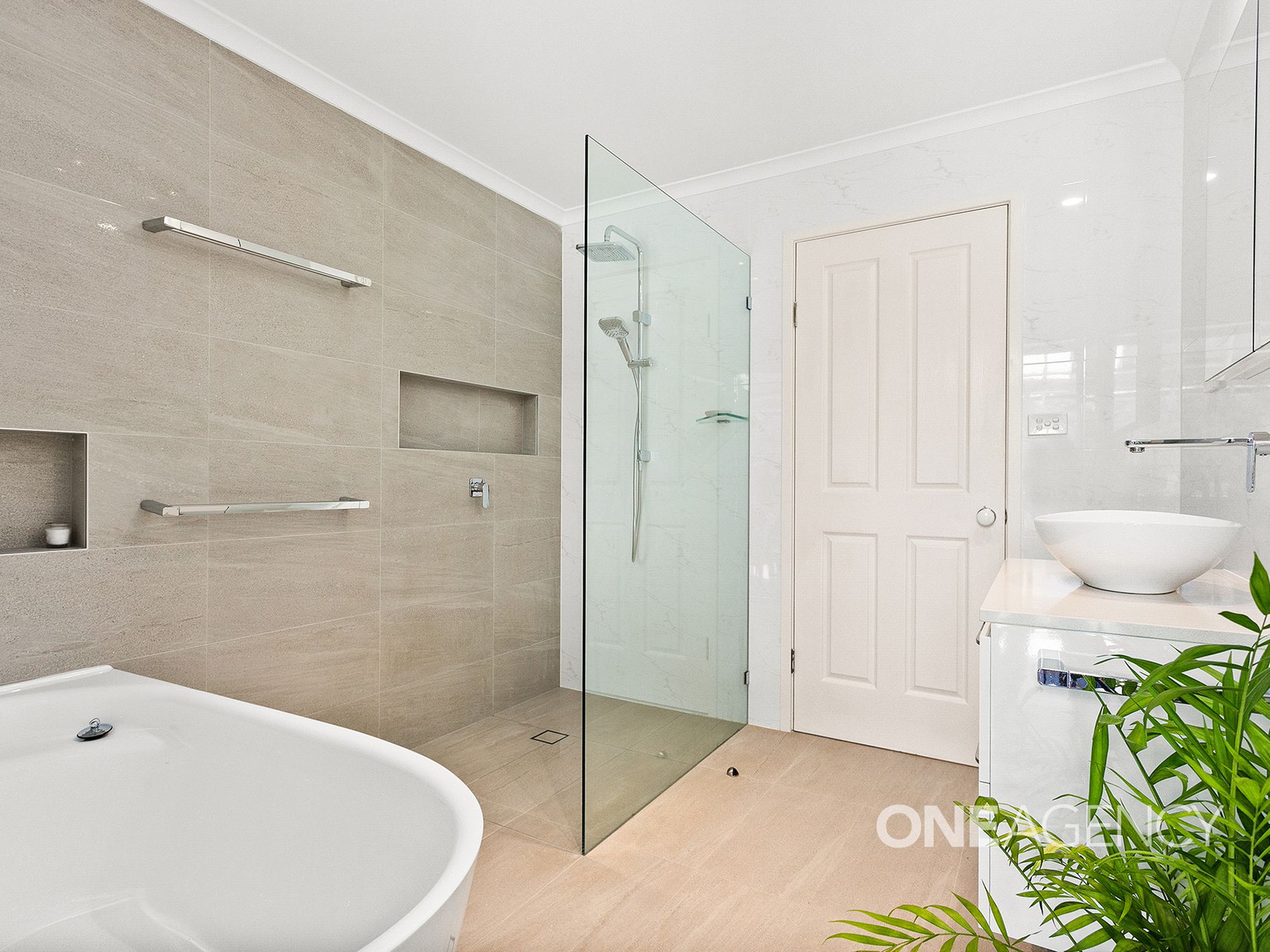 274 Sheaffes Road, Dombarton