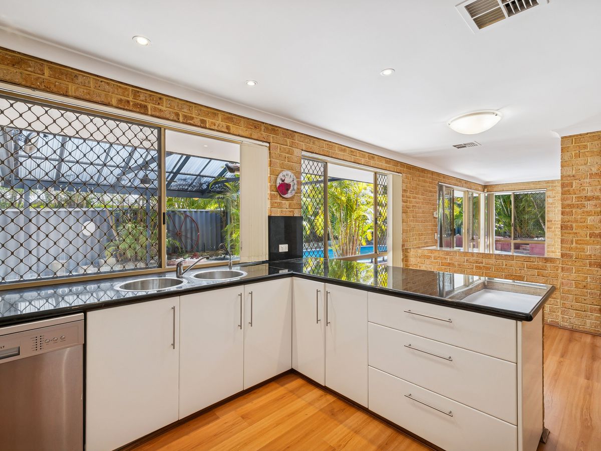 56 Camarino Drive, Woodvale