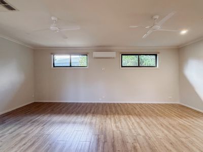 10 Milloo Crescent, Swan Hill