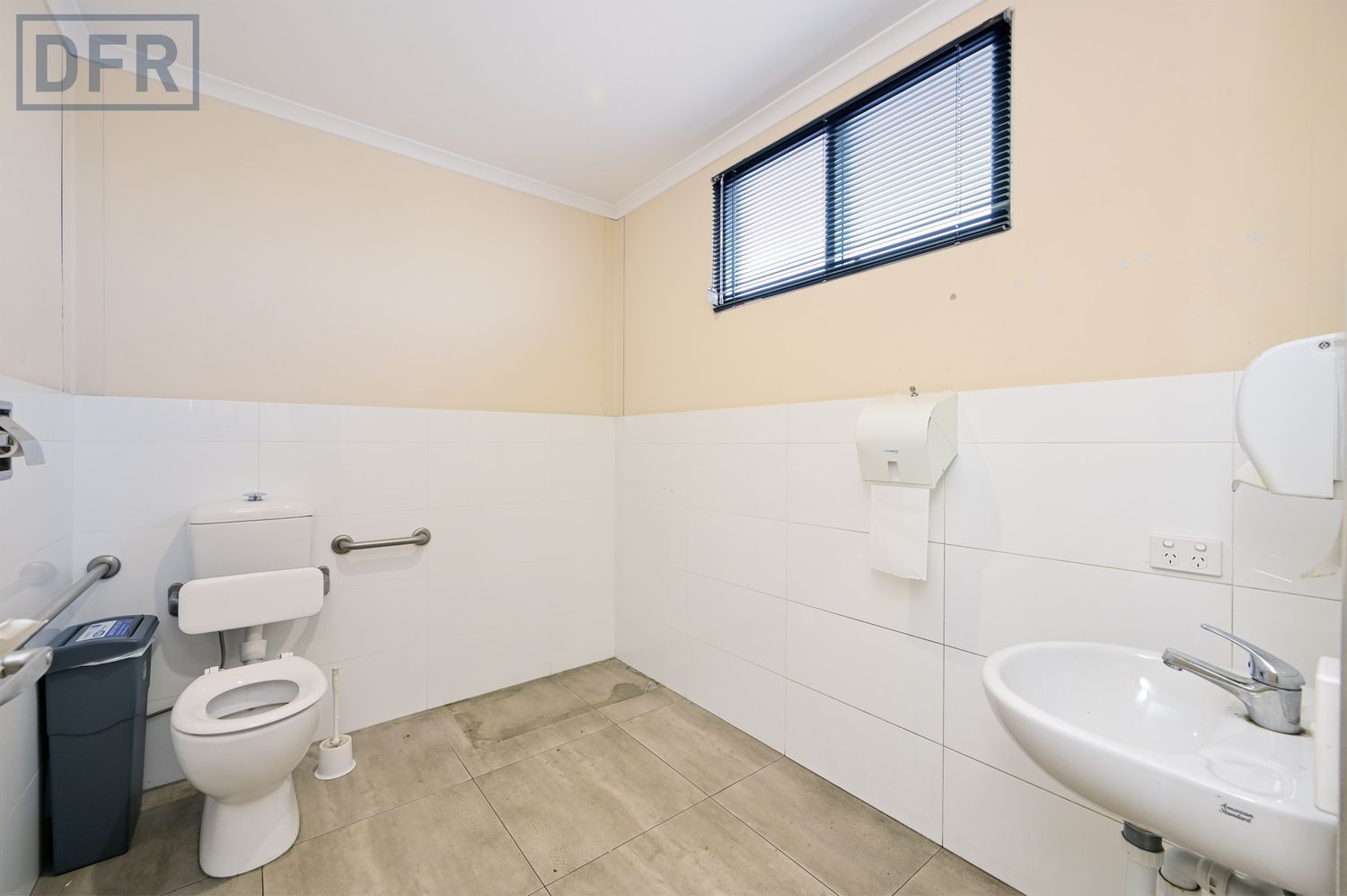 49 Howson Way, Bibra Lake