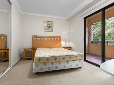 32 / 128 Mounts Bay Road, Perth