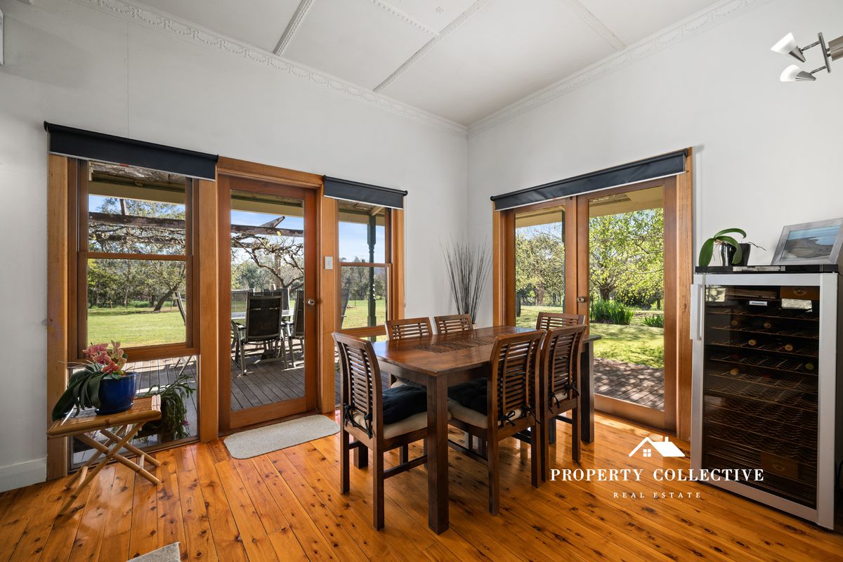 975 Beechworth-Wodonga Road, Wooragee