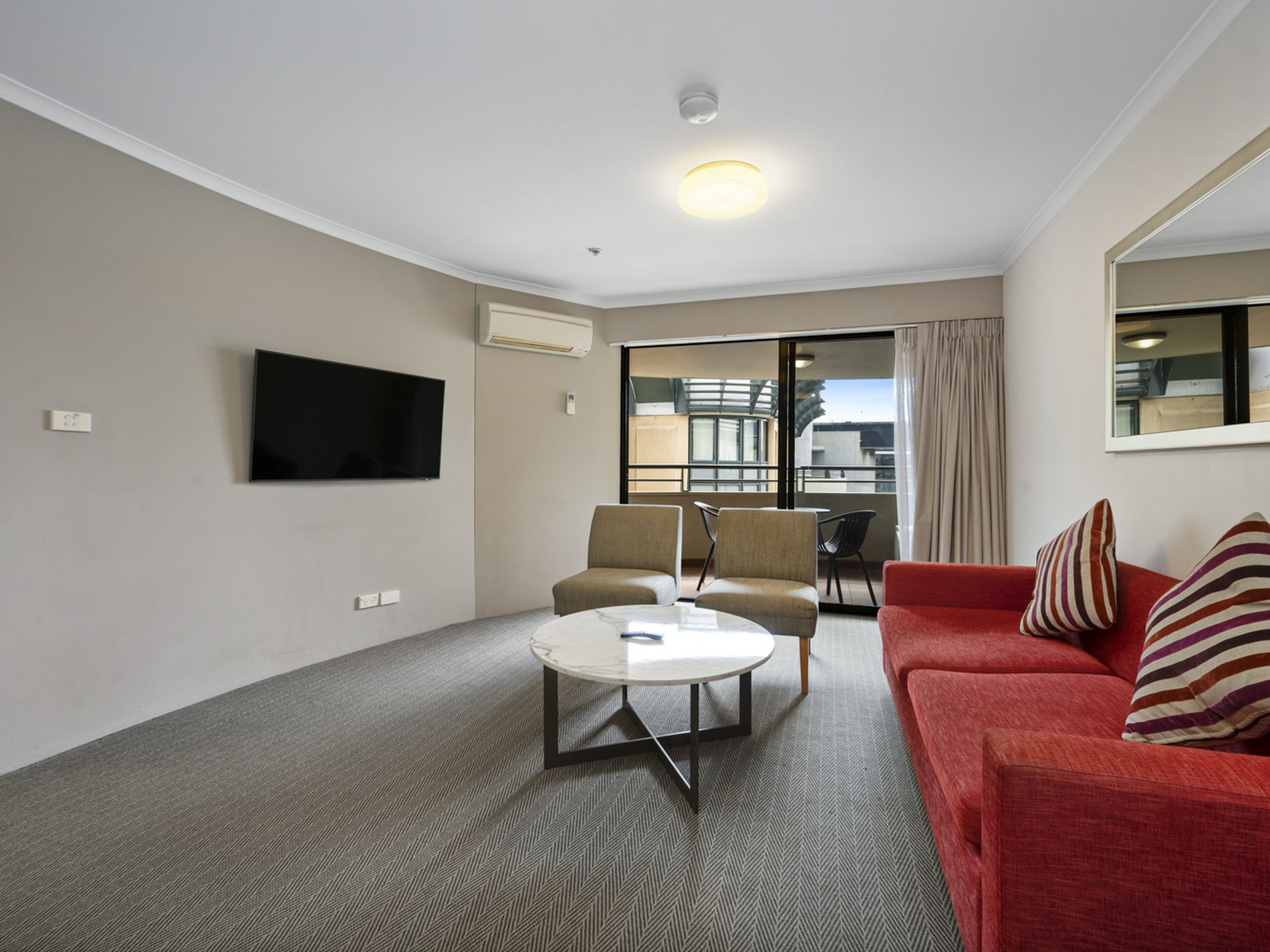 821 / 74 Northbourne Avenue, Braddon