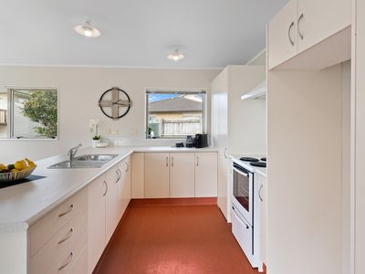 256 Royal Road, Massey