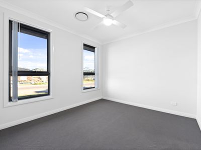17 Swallow Loop, Oran Park