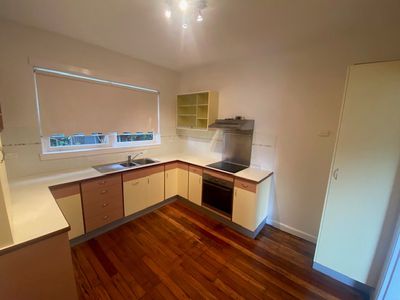 4 / 25 Byrarong Avenue, Mangerton