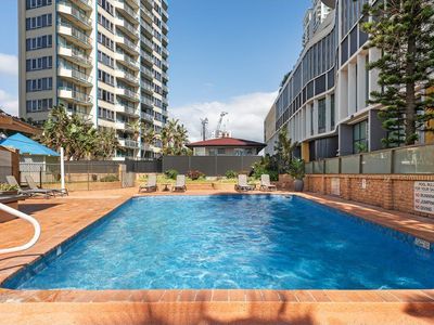 17E / 80 The Esplanade, Surfers Paradise