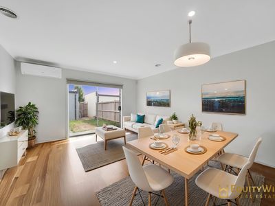 15 Dalston Path, Wyndham Vale