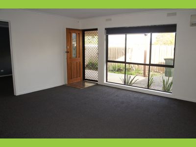 4 / 17 Stawell Road, Horsham