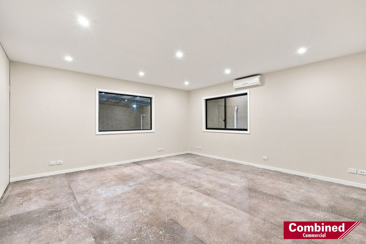 1 / 25 Rodeo Road, Gregory Hills