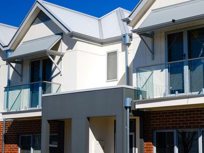 12 ELMWOOD CIRCUIT, Wodonga