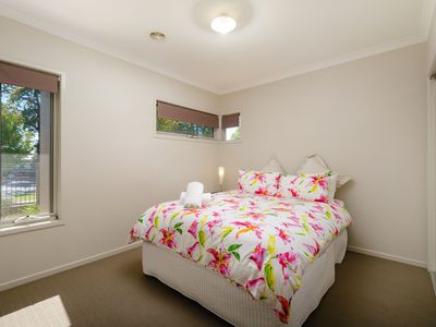 513 HOVELL STREET, Albury