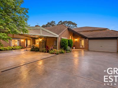 13 The Glade, Dandenong
