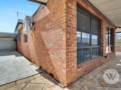 111 Blight Street, Renown Park