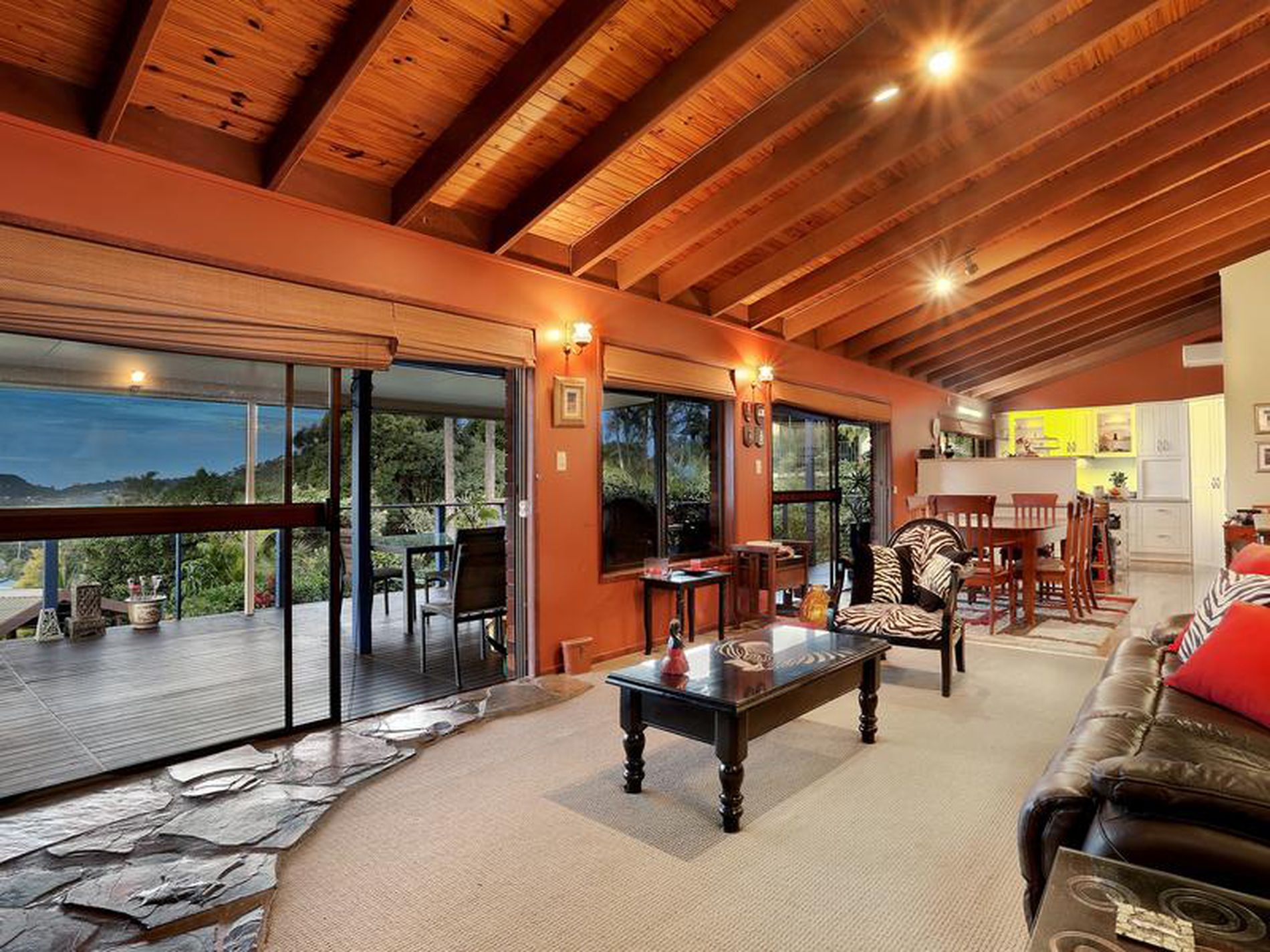 25 Lalina Avenue, Tweed Heads West