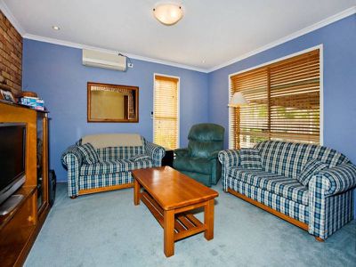 4 Justora Street, Rochedale South