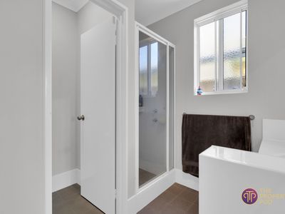 4 Sunstone Boulevard, Treeby