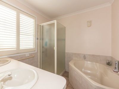 16 Eagleview Court, Woombye