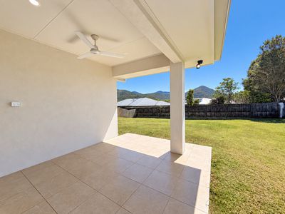 21 Turner Avenue, Atherton