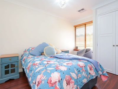 11 Cowlishaw Rise , Parmelia