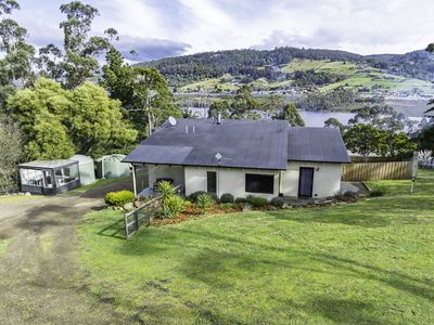 8432 Channel Highway, Cradoc