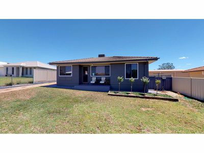 11 Pinnaroo Place, Dubbo