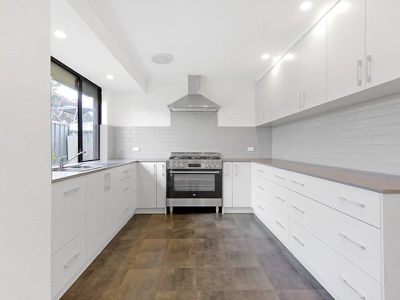 27 Clovelly Way, Warnbro