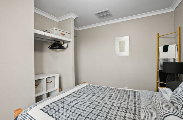 6 Ocean Place, Waikiki