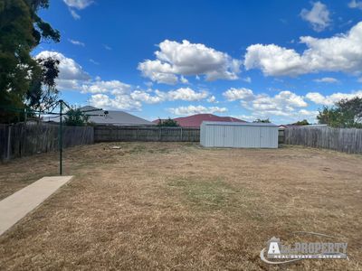 8 Davis Crescent, Gatton