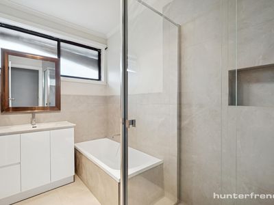 2/93 Millers Road, Altona North
