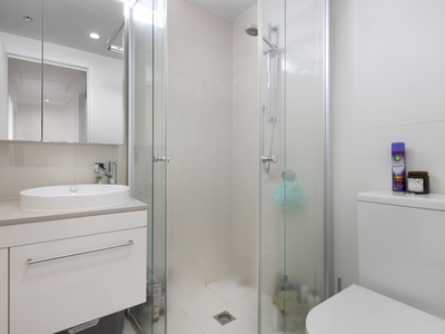 2043 / 16 Hamilton Place, Bowen Hills