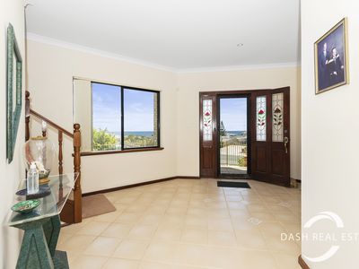 14 Resolute Way, Ocean Reef
