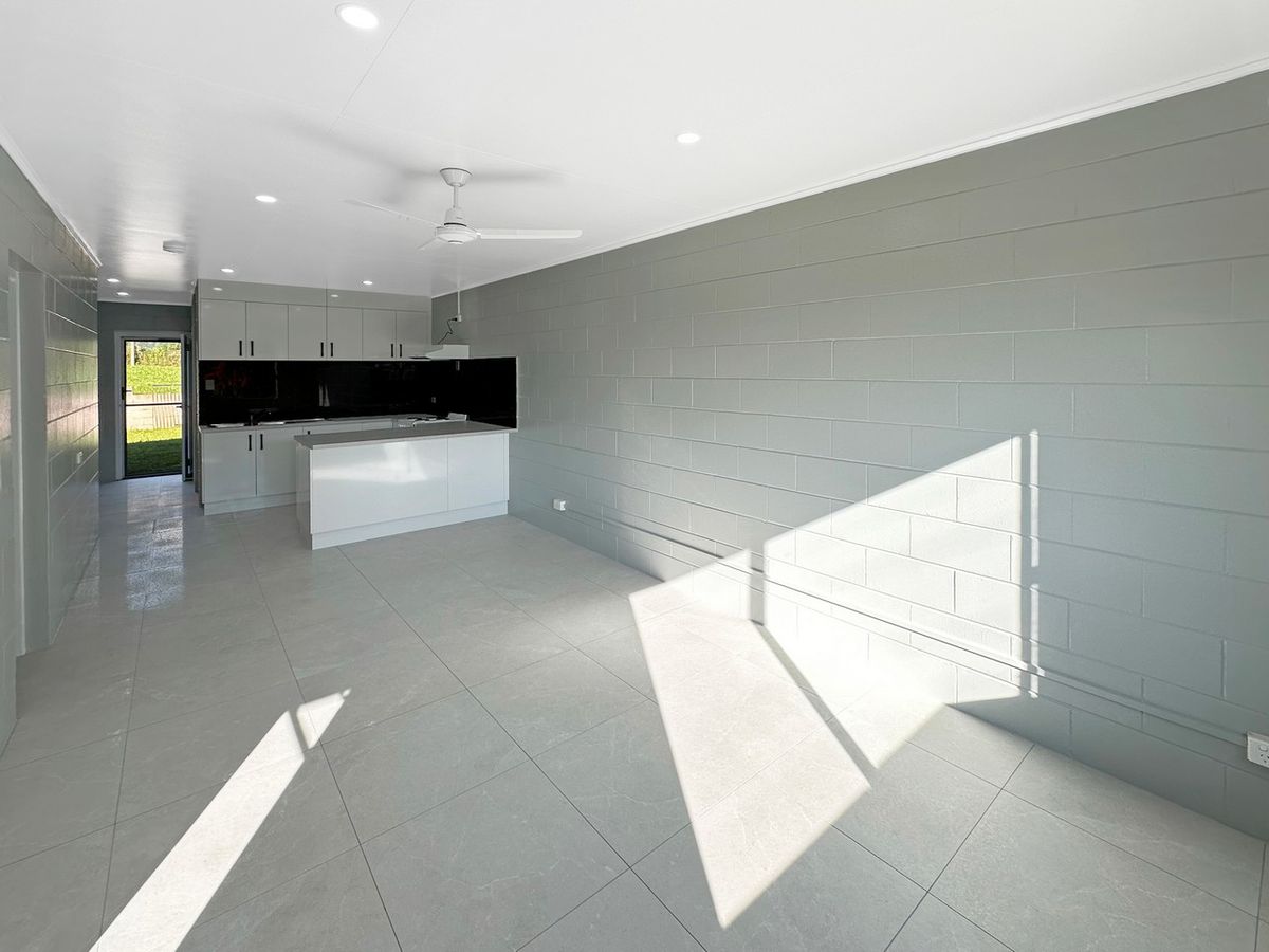 1 / 10 Second Avenue, Atherton