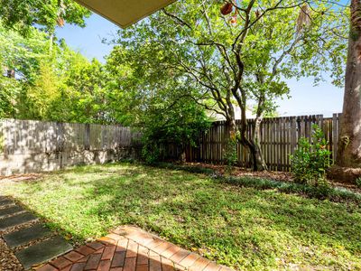 1 / 58 Lisson Grove, Wooloowin