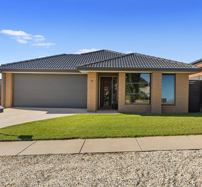 15 Wallaby Road, Seymour