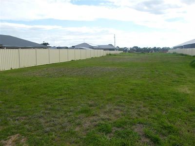 7 Dunstan Close, Forbes