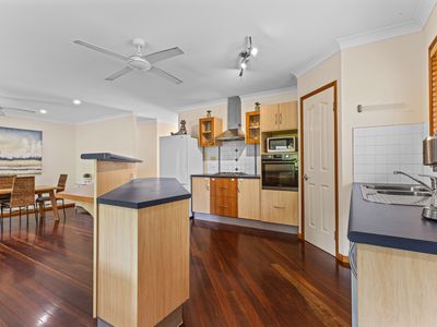 2 Powell Place, Bentley Park