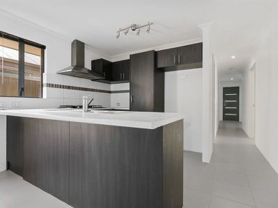 51 Mennock Approach , Baldivis
