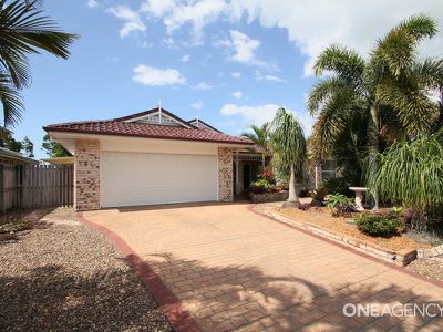 77 Bowerbird Avenue, Eli Waters