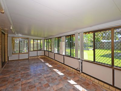 42 BAYRISE DRIVE, Urangan