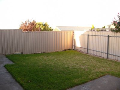 21 Lake Frome Place, Greenwith