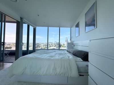 1409 / 2 Newquay Promenade, Docklands