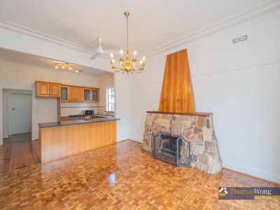 16 Audrey Crescent, Glen Iris